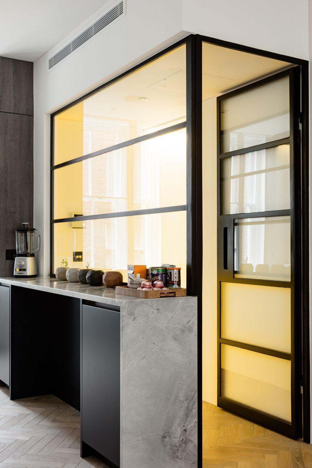 Modern Apartment & Rooms At Charing Cross London Eksteriør billede