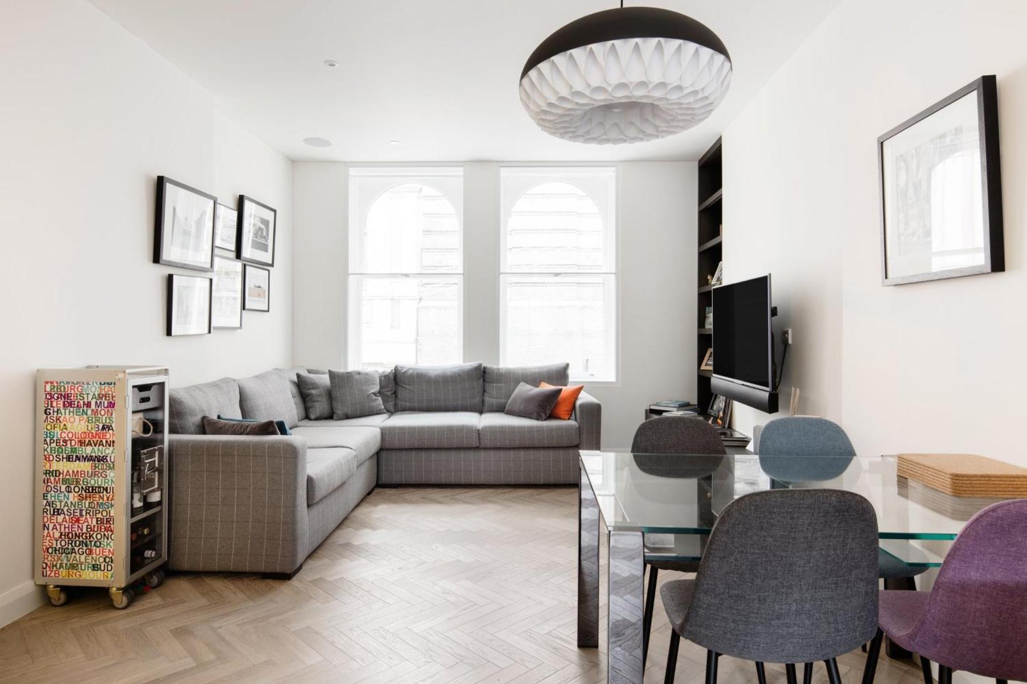 Modern Apartment & Rooms At Charing Cross London Eksteriør billede