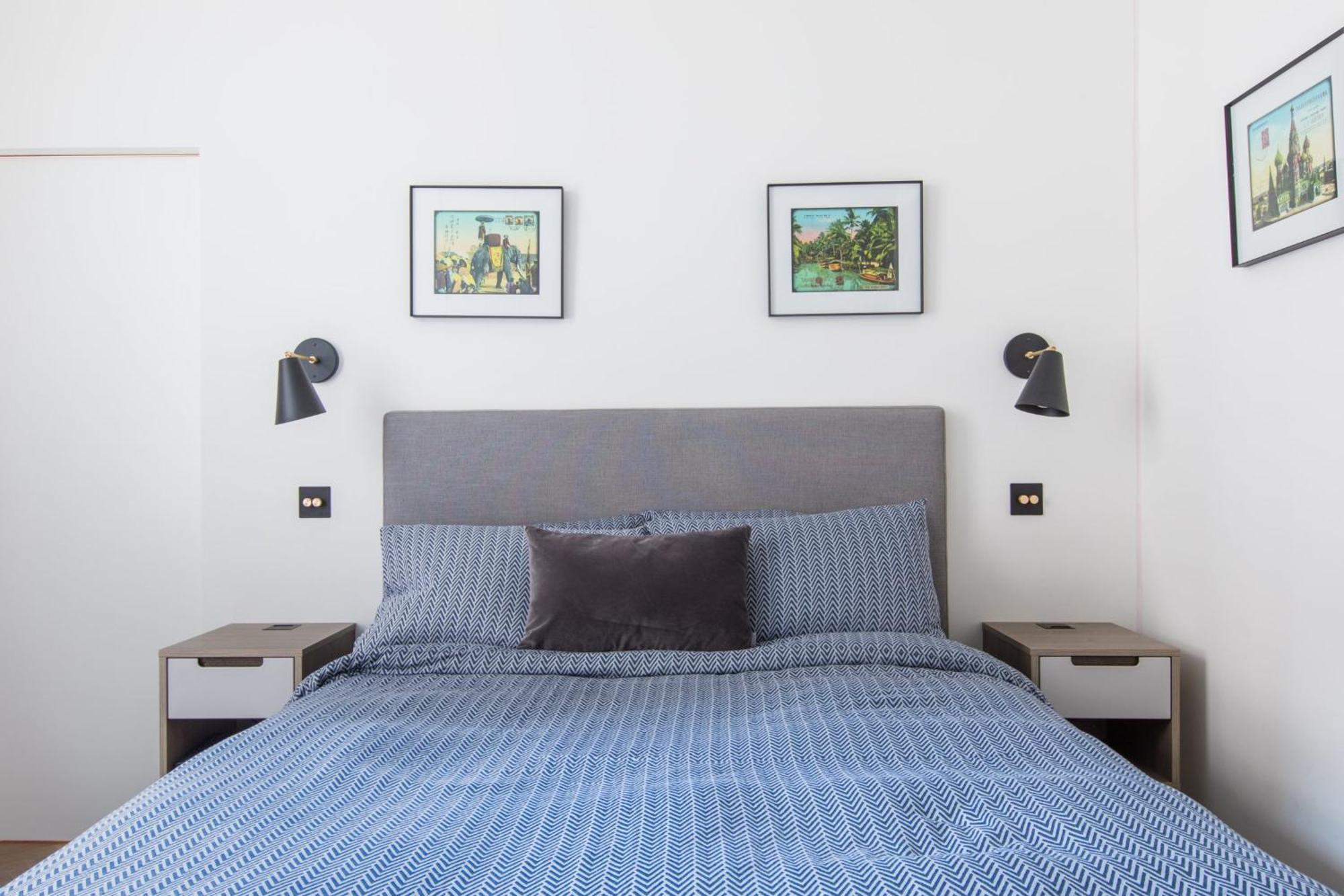 Modern Apartment & Rooms At Charing Cross London Eksteriør billede